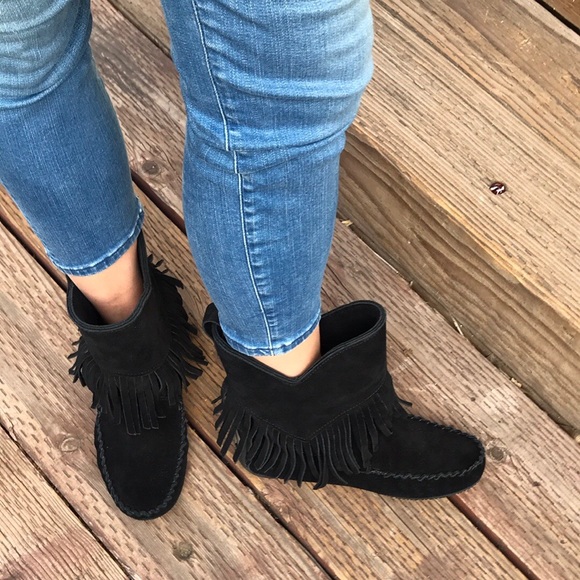 Manitobah Mukluks Okotoks Fringe Black 
